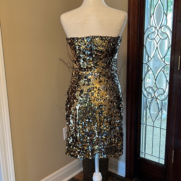 La Femme Short Trendy Sequin Prom Dress sz8 - Picture 9 of 15
